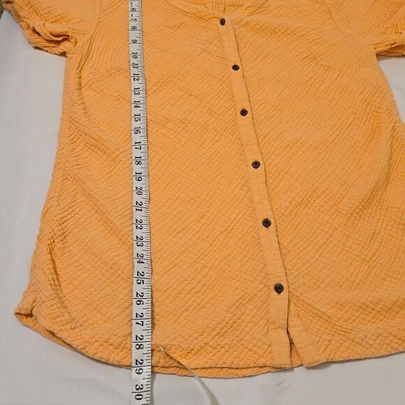 Soft surroundings textured blouse size small. - Picture 5 of 8